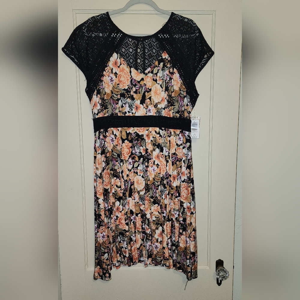 Torrid Floral Dress Belted
